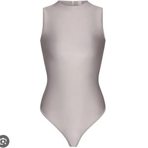 SKIMS DISCO SLEEVELESS MOCK NECK BODYSUIT